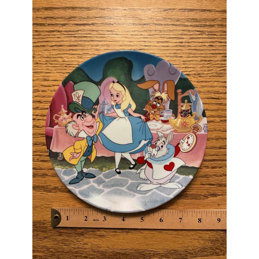 Disney Alice in Wonderland Knowles Collector Plate Limited Edition Mad Tea Party